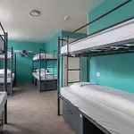 Hans Brinker Hostal *