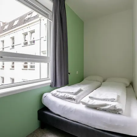 ハンス ブリンカー *