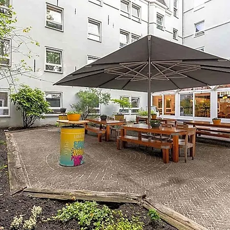 Hostal Hans Brinker *