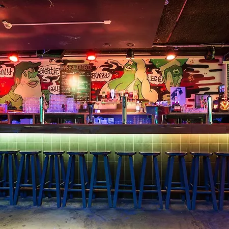 ハンス ブリンカー ホステル