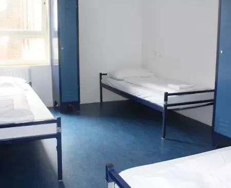 Hans Brinker Hostal *