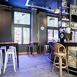 Hans Brinker Hostel Amsterdam