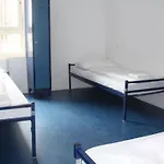 Hans Brinker Hostel *